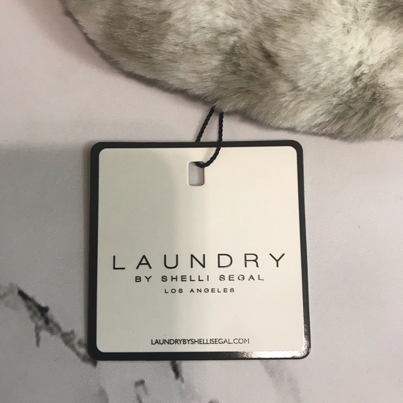 NWT Laundry by Shelli Segal Faux Fur Bucket Hat Grey and White - Picture 3 of 4